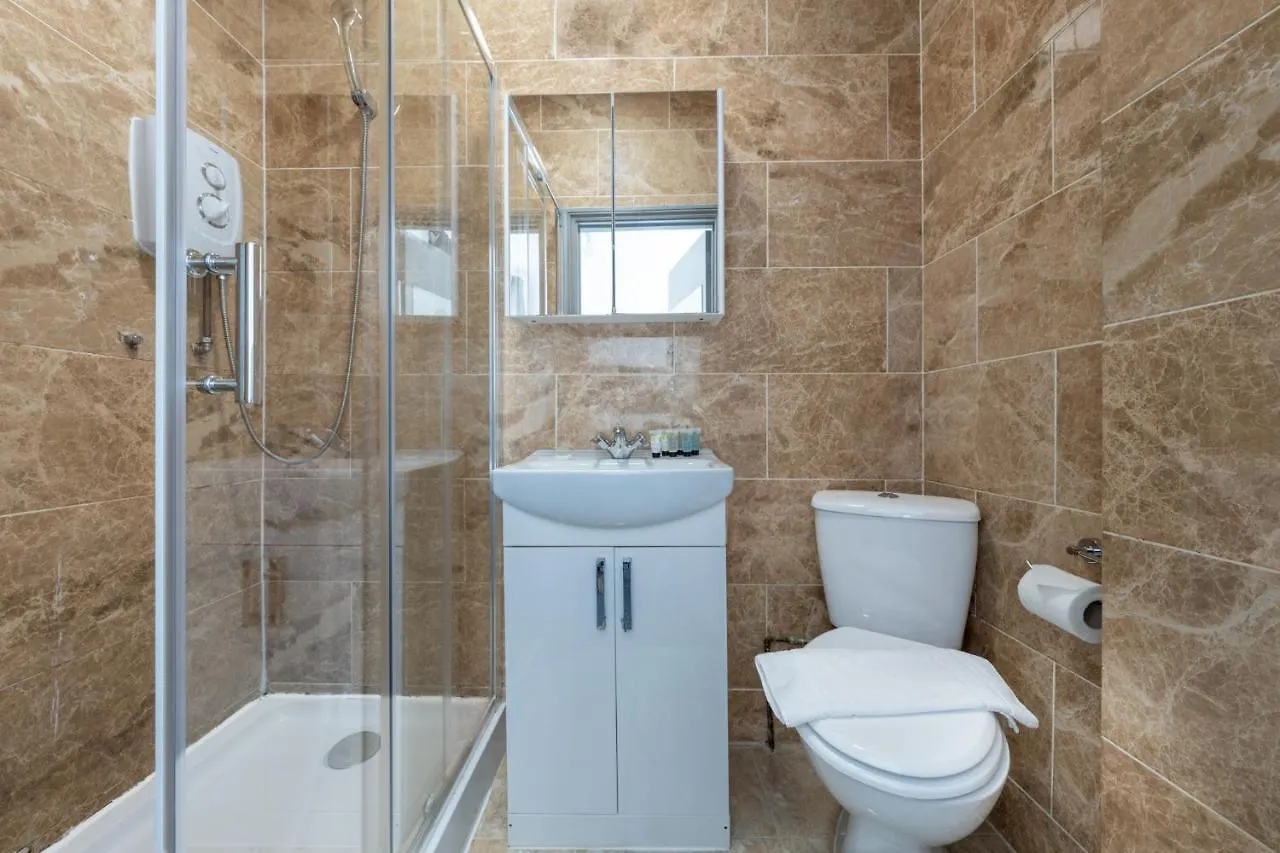 The Buross - Aldgate Aparthotel London