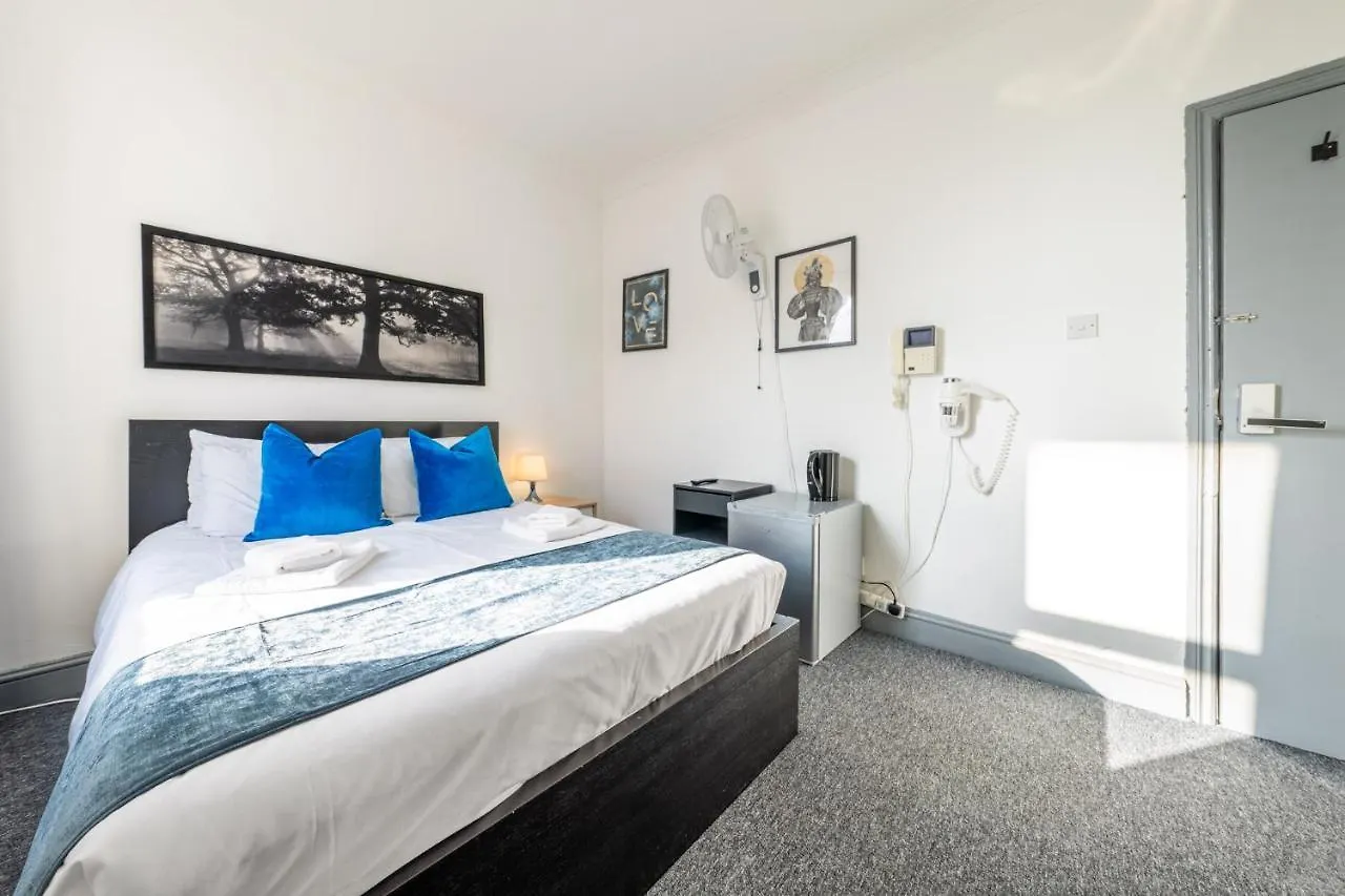 The Buross - Aldgate Aparthotel London 0*,  United Kingdom