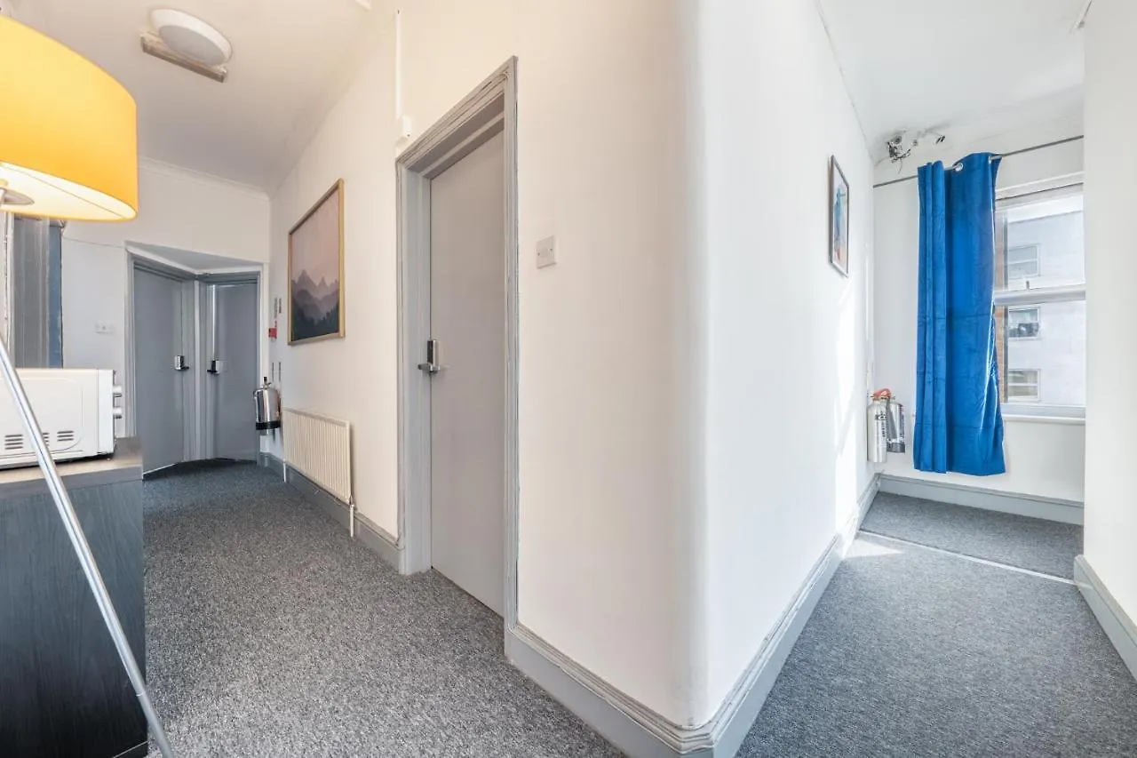The Buross - Aldgate Aparthotel London
